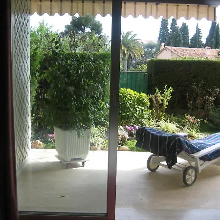 Terrasse Piscine קאן
